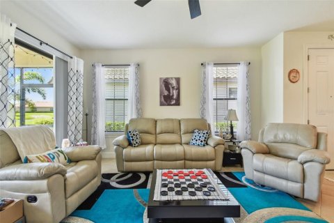 House in Palmetto, Florida 2 bedrooms, 157.75 sq.m. № 1648118 - photo 8