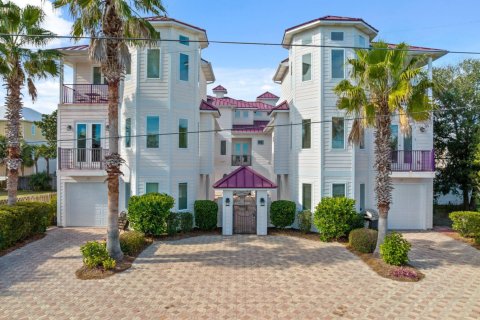 Casa en venta en Panama City Beach, Florida, 5 dormitorios, 247.96 m2 № 590465 - foto 1