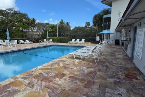 Condo in Fort Lauderdale, Florida, 2 bedrooms  № 2025323 - photo 25