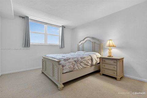 Condominio en venta en Hollywood, Florida, 1 dormitorio, 84.17 m2 № 1969218 - foto 8