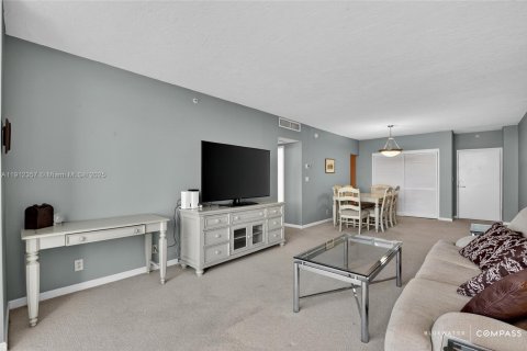 Condominio en venta en Hollywood, Florida, 1 dormitorio, 84.17 m2 № 1969218 - foto 7