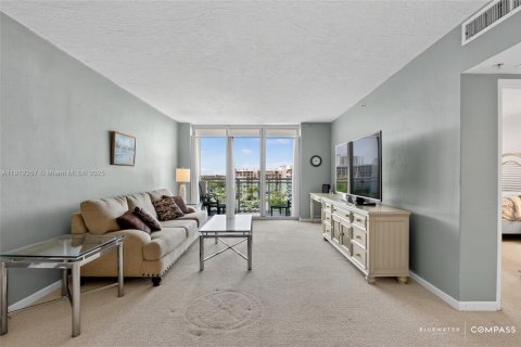 Condominio en venta en Hollywood, Florida, 1 dormitorio, 84.17 m2 № 1969218 - foto 13