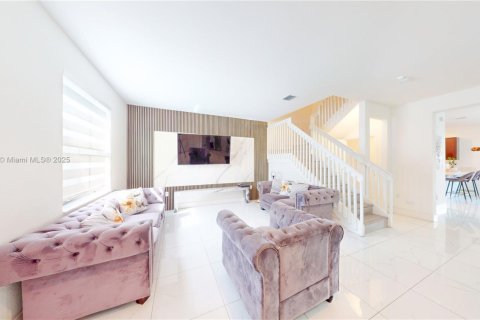 Townhouse in Homestead, Florida 3 bedrooms, 149.76 sq.m. № 1498377 - photo 11