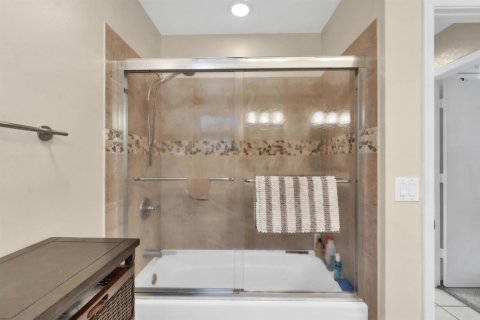 Villa ou maison à vendre à Coral Springs, Floride: 4 chambres, 303.88 m2 № 2146681 - photo 28