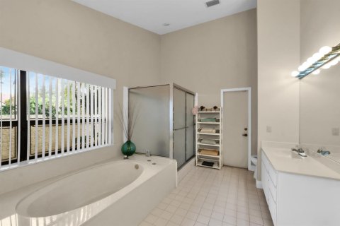 Villa ou maison à vendre à Coral Springs, Floride: 4 chambres, 303.88 m2 № 2146681 - photo 22
