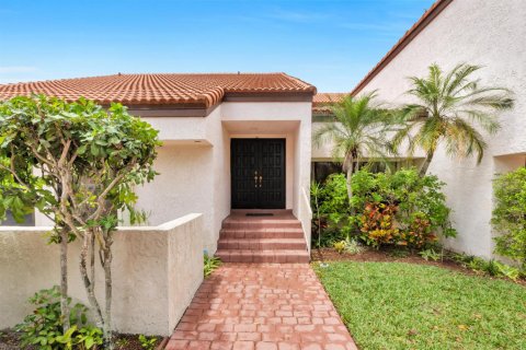 Villa ou maison à vendre à Coral Springs, Floride: 4 chambres, 303.88 m2 № 2146681 - photo 5