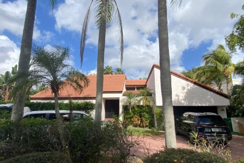 Villa ou maison à vendre à Coral Springs, Floride: 4 chambres, 303.88 m2 № 2146681 - photo 2
