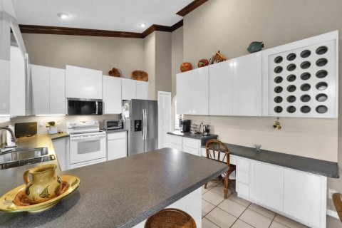 Villa ou maison à vendre à Coral Springs, Floride: 4 chambres, 303.88 m2 № 2146681 - photo 17