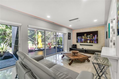 Villa ou maison à vendre à Tamarac, Floride: 3 chambres, 194.44 m2 № 1935935 - photo 7