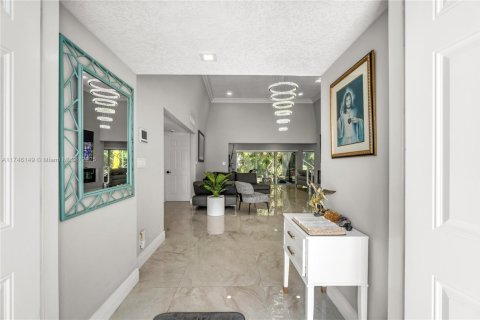 Villa ou maison à vendre à Tamarac, Floride: 3 chambres, 194.44 m2 № 1935935 - photo 2