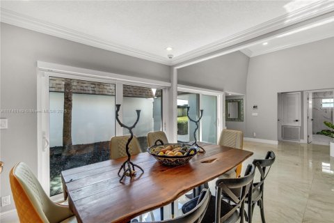 Villa ou maison à vendre à Tamarac, Floride: 3 chambres, 194.44 m2 № 1935935 - photo 6