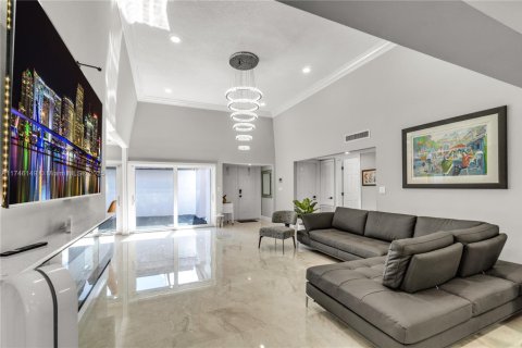 Villa ou maison à vendre à Tamarac, Floride: 3 chambres, 194.44 m2 № 1935935 - photo 4