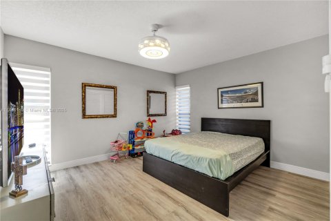 Villa ou maison à vendre à Tamarac, Floride: 3 chambres, 194.44 m2 № 1935935 - photo 15