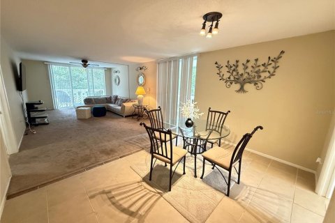 Condo in Clearwater, Florida, 2 bedrooms  № 2393482 - photo 6