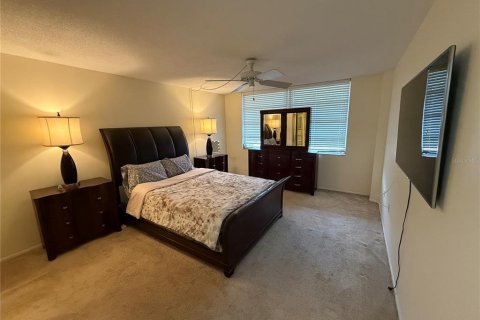Condo in Clearwater, Florida, 2 bedrooms  № 2393482 - photo 8