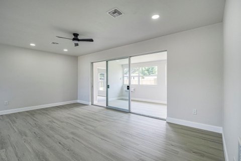 Casa en venta en Sebastian, Florida, 3 dormitorios, 178 m2 № 2382684 - foto 5