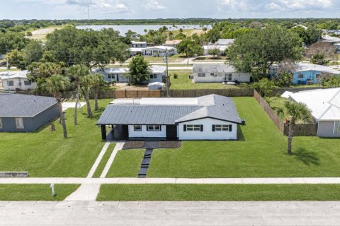 Casa en venta en Sebastian, Florida, 3 dormitorios, 178 m2 № 2382684 - foto 3