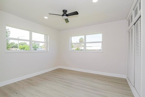 Casa en venta en Sebastian, Florida, 3 dormitorios, 178 m2 № 2382684 - foto 26