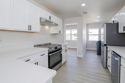 Casa en venta en Sebastian, Florida, 3 dormitorios, 178 m2 № 2382684 - foto 8