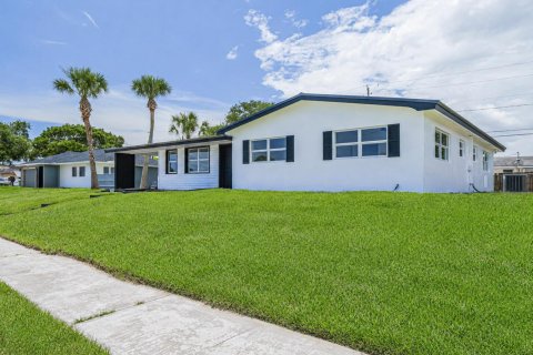 Casa en venta en Sebastian, Florida, 3 dormitorios, 178 m2 № 2382684 - foto 2