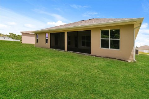 Villa ou maison à vendre à Poinciana, Floride: 4 chambres, 201.51 m2 № 2302516 - photo 15