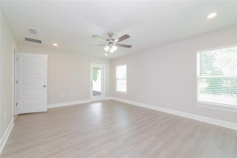 Villa ou maison à vendre à Poinciana, Floride: 4 chambres, 201.51 m2 № 2302516 - photo 9