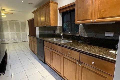 Снять в аренду виллу или дом в Майами, Флорида 3 спальни, 123.19м2, № 1989062 - фото 3