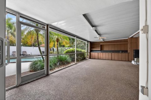 House in Fort Lauderdale, Florida 5 bedrooms, 278.71 sq.m. № 2083753 - photo 27