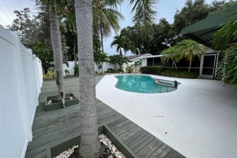 House in Fort Lauderdale, Florida 5 bedrooms, 278.71 sq.m. № 2083753 - photo 7