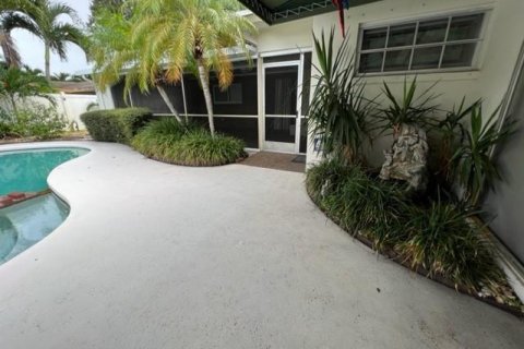House in Fort Lauderdale, Florida 5 bedrooms, 278.71 sq.m. № 2083753 - photo 9