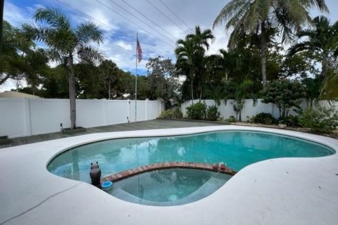 House in Fort Lauderdale, Florida 5 bedrooms, 278.71 sq.m. № 2083753 - photo 3
