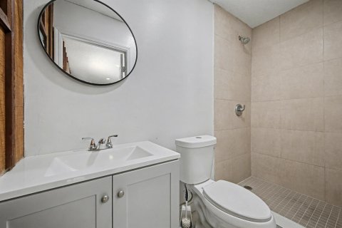 House in Fort Lauderdale, Florida 5 bedrooms, 278.71 sq.m. № 2083753 - photo 29