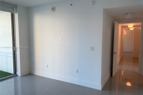 Снять в аренду кондоминиум в Майами, Флорида 3 спальни, 143.44м2, № 1802754 - фото 15