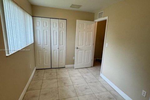 Condominio en venta en Miami, Florida, 2 dormitorios, 72.65 m2 № 2034391 - foto 14