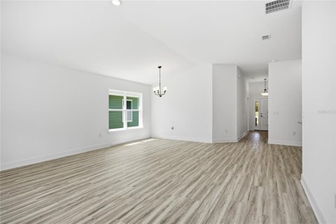 House in Alachua, Florida 4 bedrooms, 151.9 sq.m. № 2094888 - photo 5