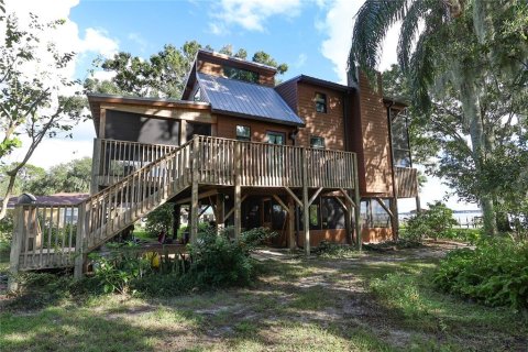 Villa ou maison à Frostproof, Floride 3 chambres, 156.08 m2 № 2422794
