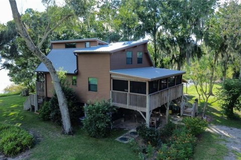 Villa ou maison à vendre à Frostproof, Floride: 3 chambres, 156.08 m2 № 2422794 - photo 2
