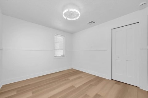 House in Madeira Beach, Florida 2 bedrooms, 98.38 sq.m. № 2212258 - photo 12