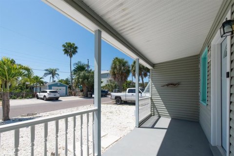 House in Madeira Beach, Florida 2 bedrooms, 98.38 sq.m. № 2212258 - photo 19