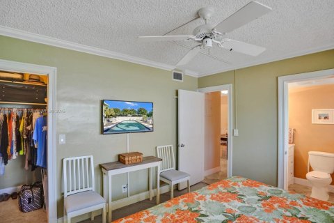 Condo in Fort Lauderdale, Florida, 2 bedrooms  № 1700054 - photo 12