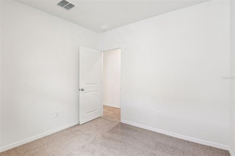 Casa en venta en Zephyrhills, Florida, 4 dormitorios, 149.29 m2 № 1758343 - foto 23