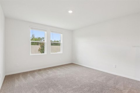 Casa en venta en Zephyrhills, Florida, 4 dormitorios, 149.29 m2 № 1758343 - foto 8