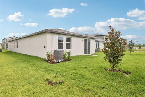 Casa en venta en Zephyrhills, Florida, 4 dormitorios, 149.29 m2 № 1758343 - foto 28