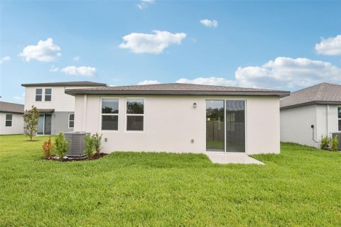 Casa en venta en Zephyrhills, Florida, 4 dormitorios, 149.29 m2 № 1758343 - foto 27