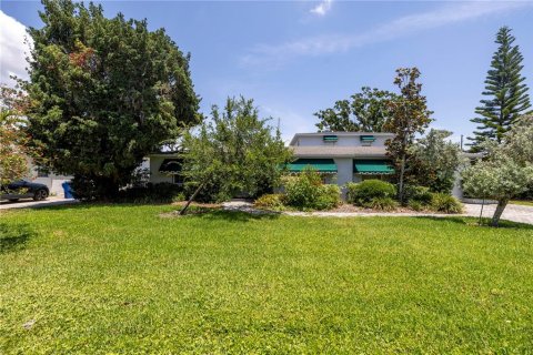 Casa en venta en Saint Petersburg, Florida, 3 dormitorios, 241.36 m2 № 1773881 - foto 8