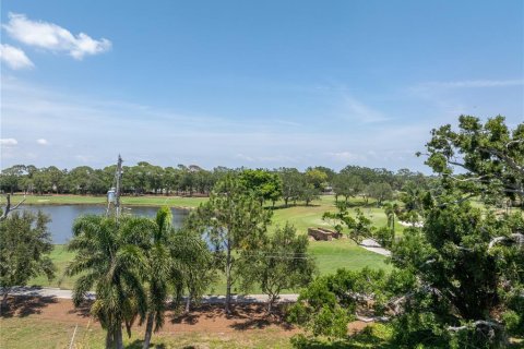 Casa en venta en Saint Petersburg, Florida, 3 dormitorios, 241.36 m2 № 1773881 - foto 6