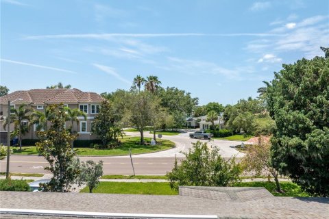 Casa en venta en Saint Petersburg, Florida, 3 dormitorios, 241.36 m2 № 1773881 - foto 4