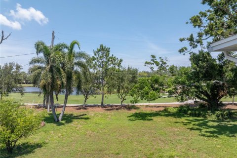 Casa en venta en Saint Petersburg, Florida, 3 dormitorios, 241.36 m2 № 1773881 - foto 2