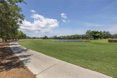 Casa en venta en Saint Petersburg, Florida, 3 dormitorios, 241.36 m2 № 1773881 - foto 16