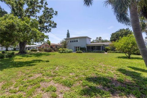Casa en venta en Saint Petersburg, Florida, 3 dormitorios, 241.36 m2 № 1773881 - foto 13